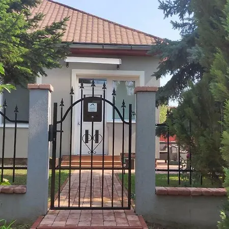 Pe-ki Apartman Petfurdo Varpalota